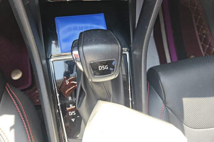 Used Skoda Kodiaq GT 2023 TSI330 Two-Wheel Drive Luxury Edition Gear Lever