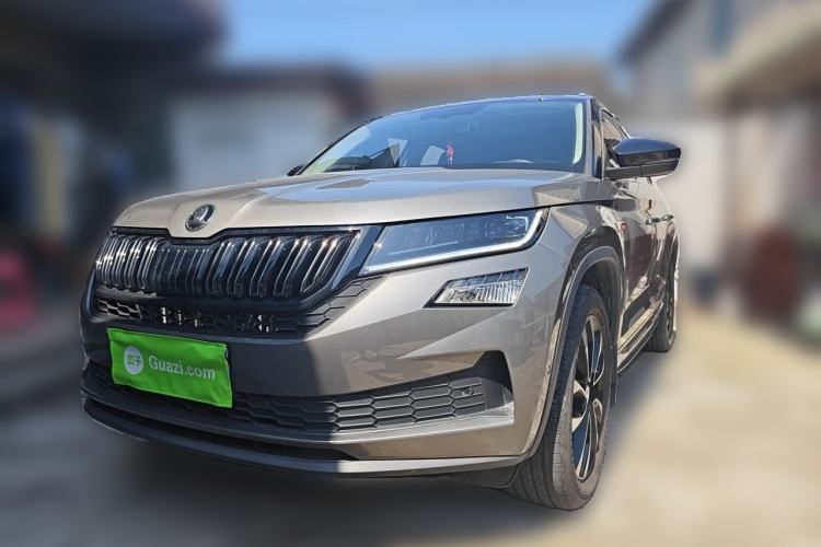 Used Skoda Kodiaq GT 2023 TSI330 Two-Wheel Drive Luxury Edition Guazi used car, China used car export, Used car for sale, Used  cars, Cheapest cars for sale