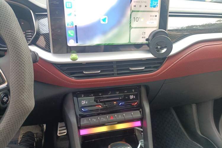 Used Skoda Kodiaq GT 2023 Facelifted TSI380 Four-Wheel Drive Flagship Edition Audio And AC Panel