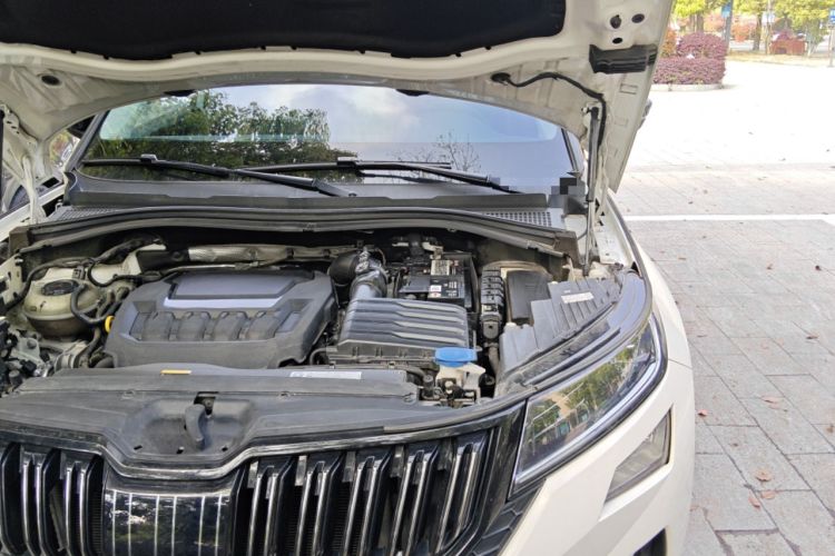 Used Skoda Kodiaq GT 2023 Restyled TSI330 Two-Wheel-Drive Luxury Edition Engine Bay Left