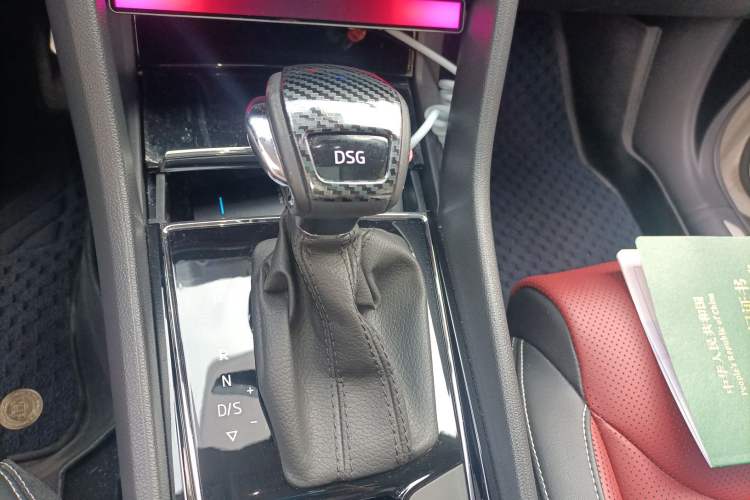 Used Skoda Kodiaq GT 2023 Facelifted TSI380 Four-Wheel Drive Flagship Edition Gear Lever
