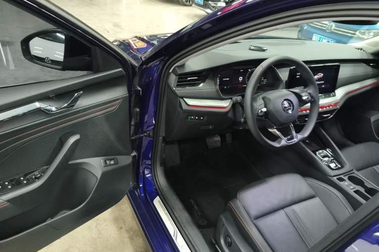 Used Skoda Octavia 2021 PRO TSI280 DSG Flagship Edition Driver Seat