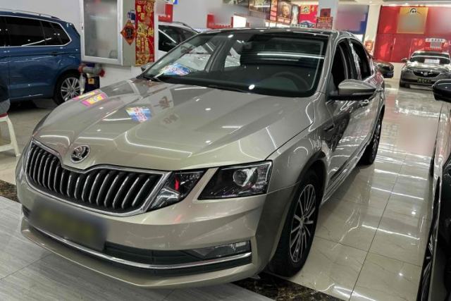Used Skoda Octavia 2019 1.5L Automatic Smart Drive Luxury Edition China VI Standard