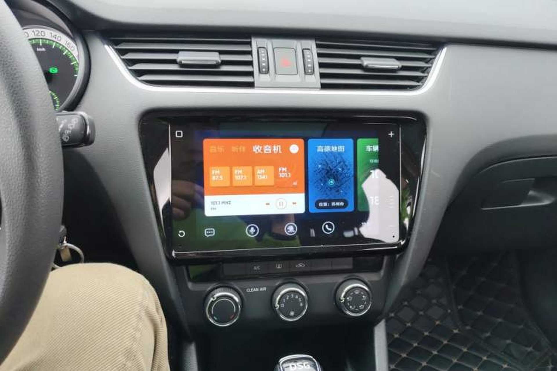 Used Skoda Octavia 2019 TSI280 DSG Luxury Edition Station Wagon China VI Standard Audio And AC Panel