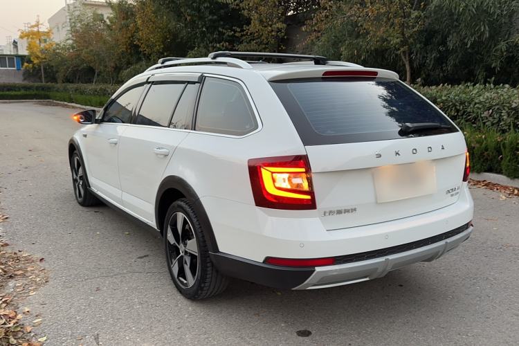 Used Skoda Octavia 2019 TSI280 DSG Luxury Edition Station Wagon China VI Standard Exterior 6