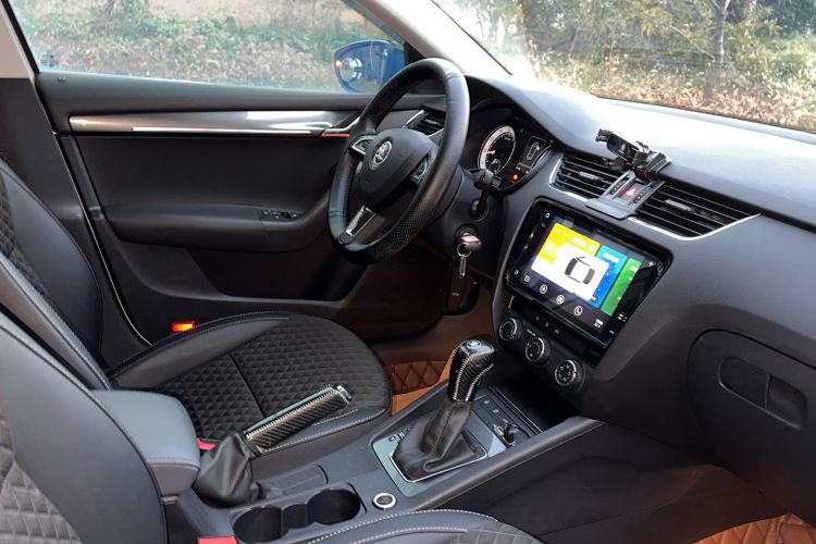 Used Skoda Octavia 2019 TSI280 DSG Luxury Edition Station Wagon China VI Standard Interior 4