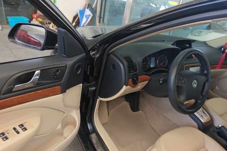 Used Skoda Octavia 2007 1.8T Automatic Elegance Edition Driver Seat