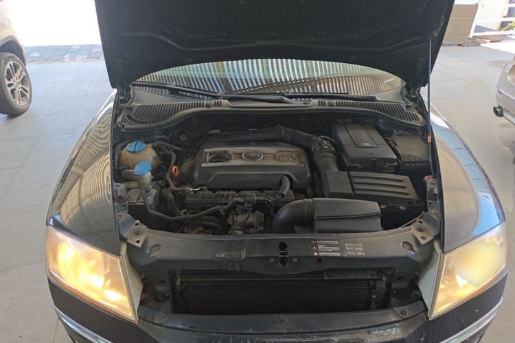 Used Skoda Octavia 2007 1.8T Automatic Elegance Edition Engine Bay
