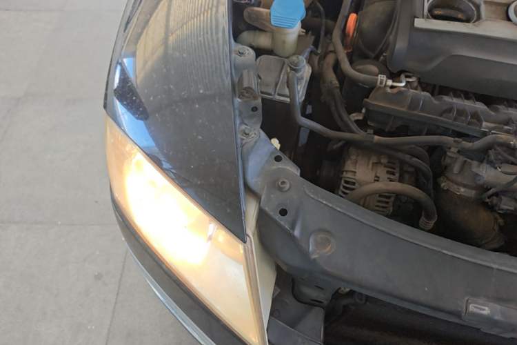Used Skoda Octavia 2007 1.8T Automatic Elegance Edition Engine Bay Right
