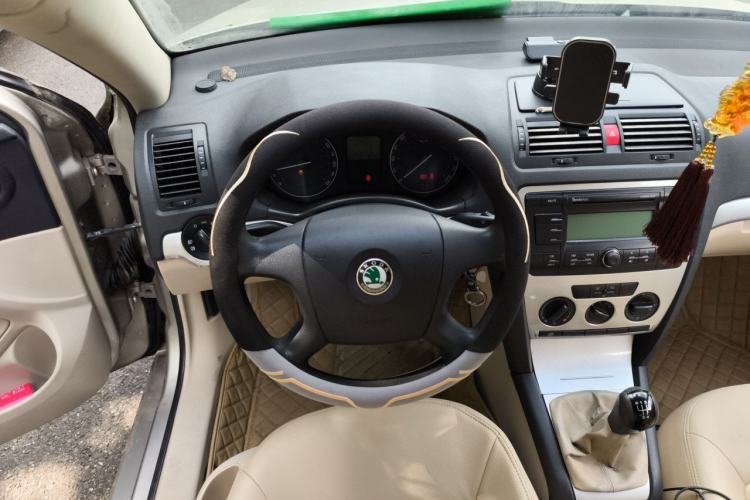 Used Skoda Octavia 2007 1.6L Manual Eado Edition Steering Wheel