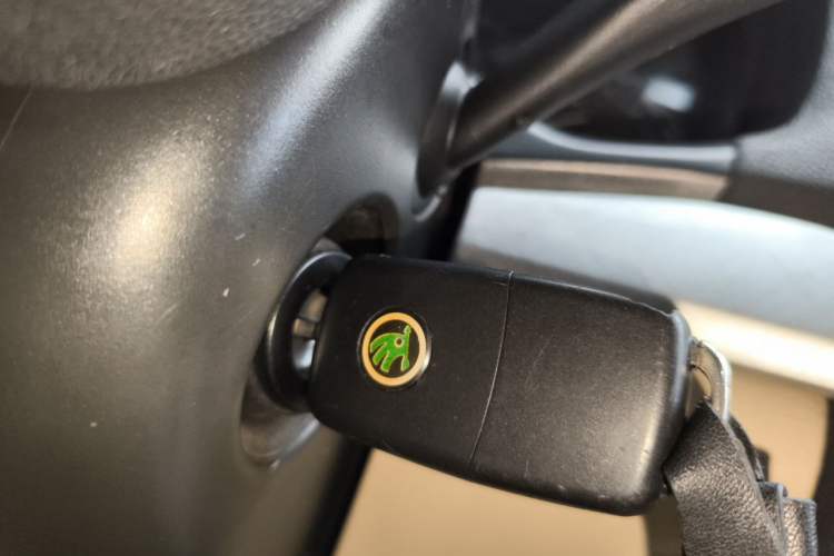 Used Skoda Octavia 2007 1.6L Manual Eado Edition Vehicle Key