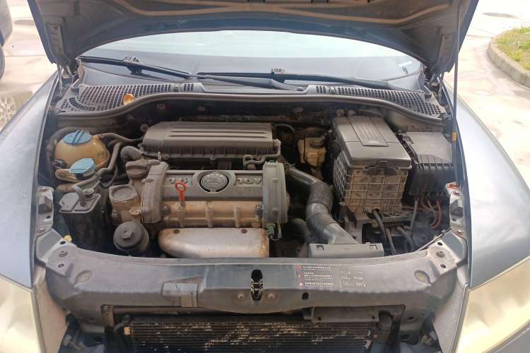 Used Skoda Octavia 2007 1.6L Automatic Elegance Edition Engine Bay