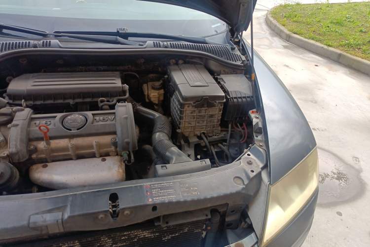Used Skoda Octavia 2007 1.6L Automatic Elegance Edition Engine Bay Left