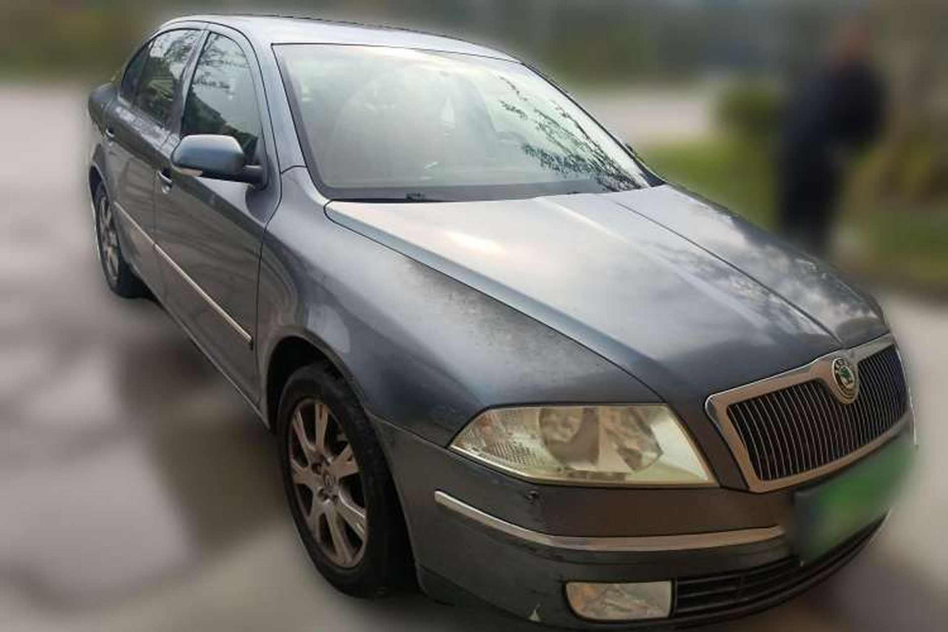 Used Skoda Octavia 2007 1.6L Automatic Elegance Edition Front Right 45 Deg