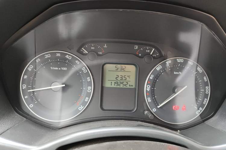 Used Skoda Octavia 2007 1.6L Manual Eado Edition Instrument Cluster