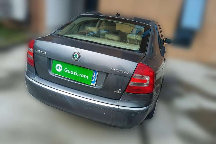 Used Skoda Octavia 2007 1.6L Automatic Elegance Edition Rear Right 45 Deg