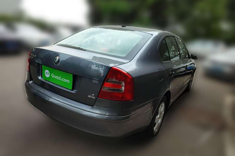 Used Skoda Octavia 2007 1.6L Manual Eado Edition Rear Right 45 Deg