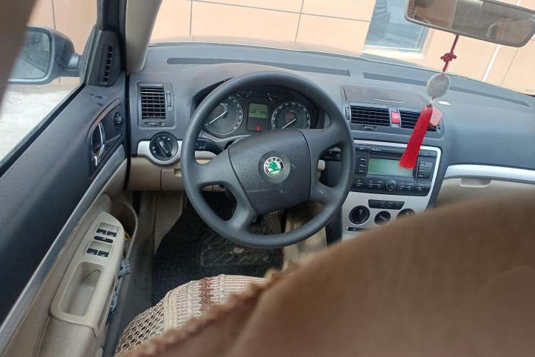 Used Skoda Octavia 2007 1.6L Automatic Elegance Edition Steering Wheel