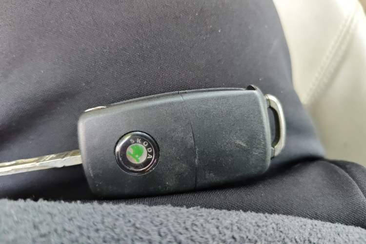 Used Skoda Octavia 2007 2.0L Automatic Exquisite Edition Vehicle Key