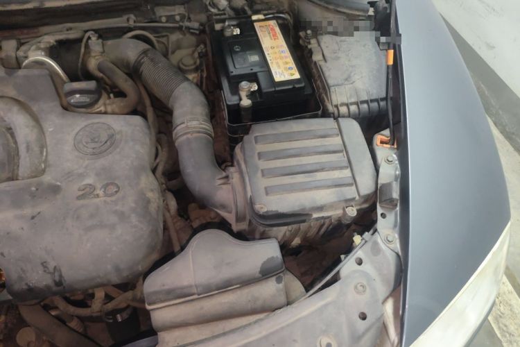 Used Skoda Octavia 2007 2.0L Automatic Exquisite Edition Engine Bay Left