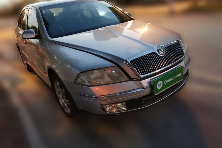 Used Skoda Octavia 2007 1.6L Automatic Elegance Edition Front Right 45 Deg