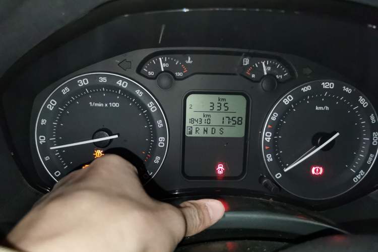 Used Skoda Octavia 2007 1.6L Automatic Elegance Edition Odometer Close Up