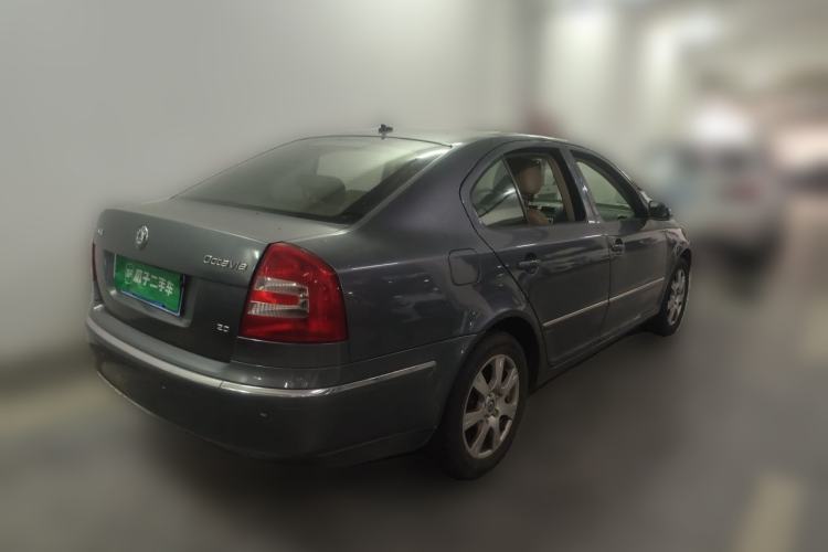 Used Skoda Octavia 2007 2.0L Automatic Exquisite Edition Rear Right 45 Deg