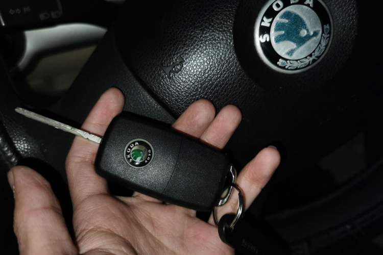 Used Skoda Octavia 2007 1.6L Automatic Elegance Edition Vehicle Key