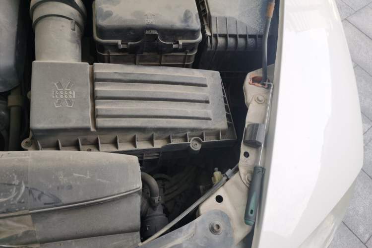 Used Skoda Octavia 2007 1.8T Automatic Elegance Edition Engine Bay Left