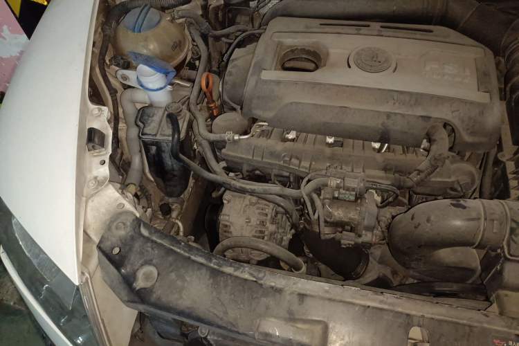 Used Skoda Octavia 2007 1.8T Automatic Elegance Edition Engine Bay Right
