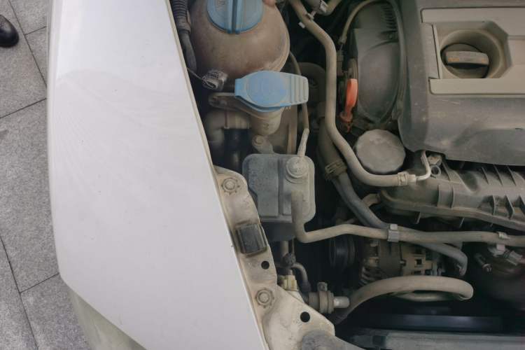 Used Skoda Octavia 2007 1.8T Automatic Elegance Edition Engine Bay Right
