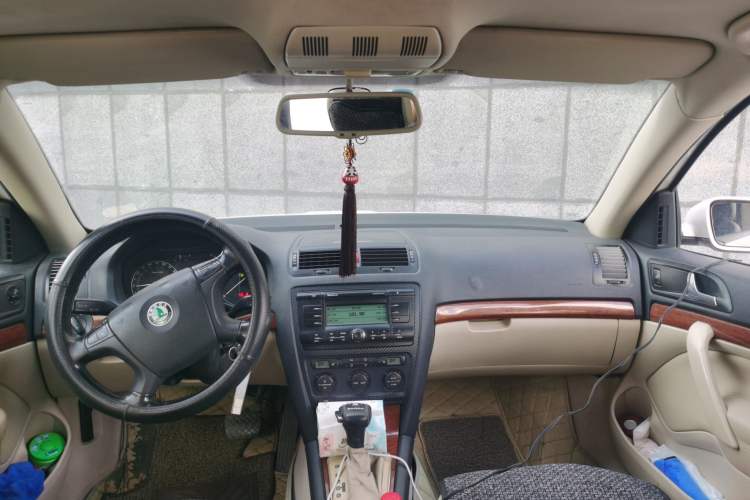 Used Skoda Octavia 2007 1.8T Automatic Elegance Edition Headliner