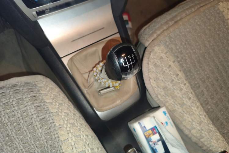 Used Skoda Octavia 2007 1.6L Manual Eado Edition Gear Lever