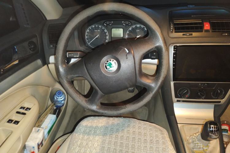 Used Skoda Octavia 2007 1.6L Manual Eado Edition Steering Wheel