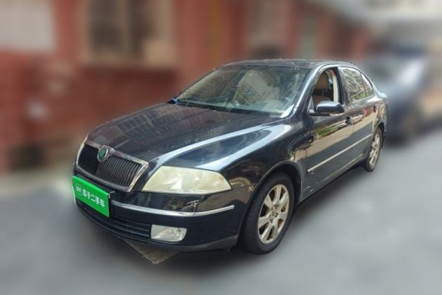 Ojetý Skoda Octavia 2009 1.6L Automatic Elegance Edition