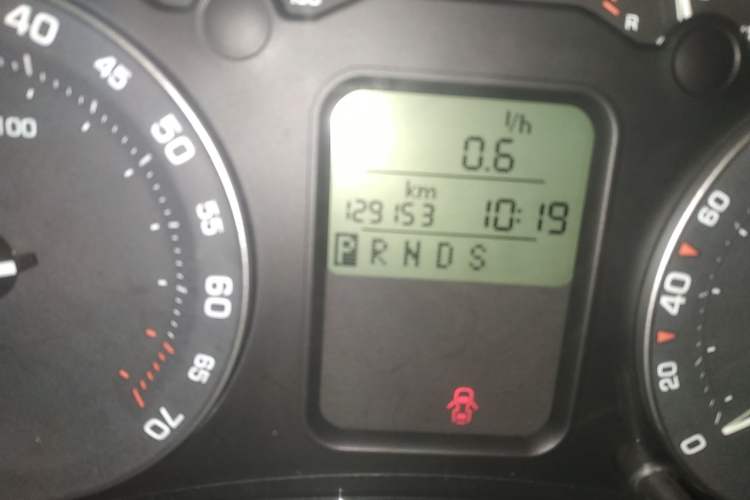 Used Skoda Octavia 2009 1.6L Automatic Elegance Edition Odometer Close Up