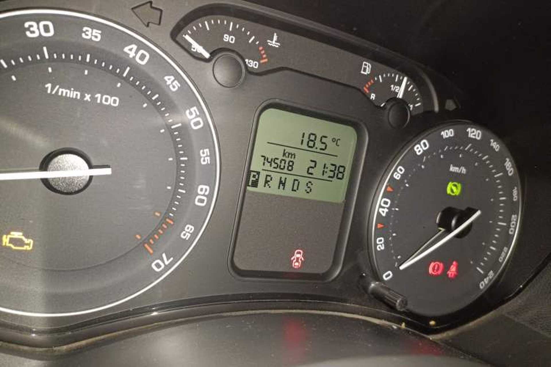 Used Skoda Octavia 2009 1.8 TSI Automatic Elegance Edition Odometer Close Up