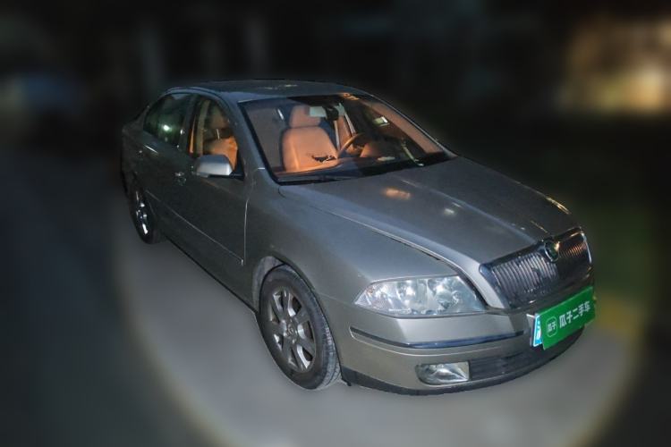 Used Skoda Octavia 2009 1.6L Automatic Eado Model Front Right 45 Deg