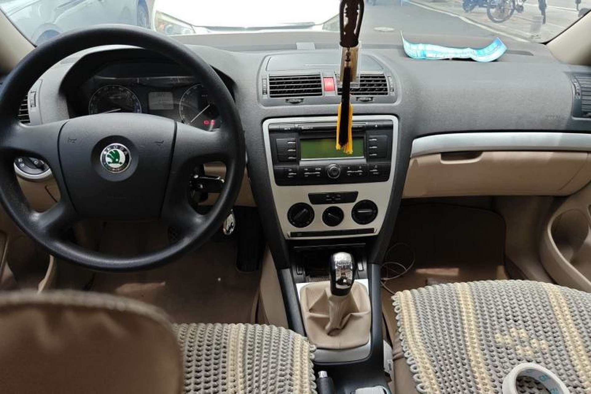 Used Skoda Octavia 2009 1.6L Manual Elegance Edition Center Console
