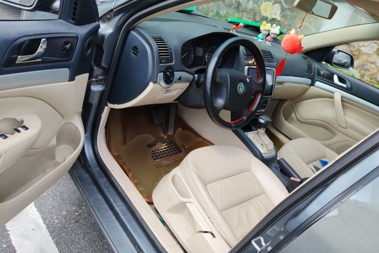 Used Skoda Octavia 2009 1.6L Automatic Elegance Edition Driver Seat