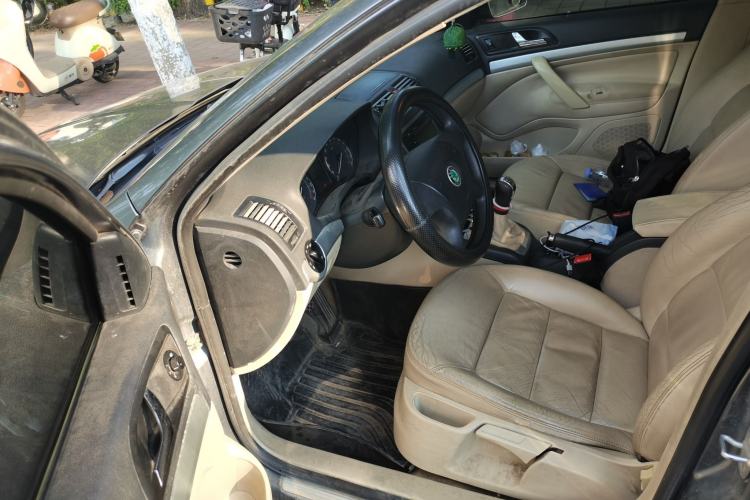 Used Skoda Octavia 2009 1.6L Manual Elegance Edition Driver Seat
