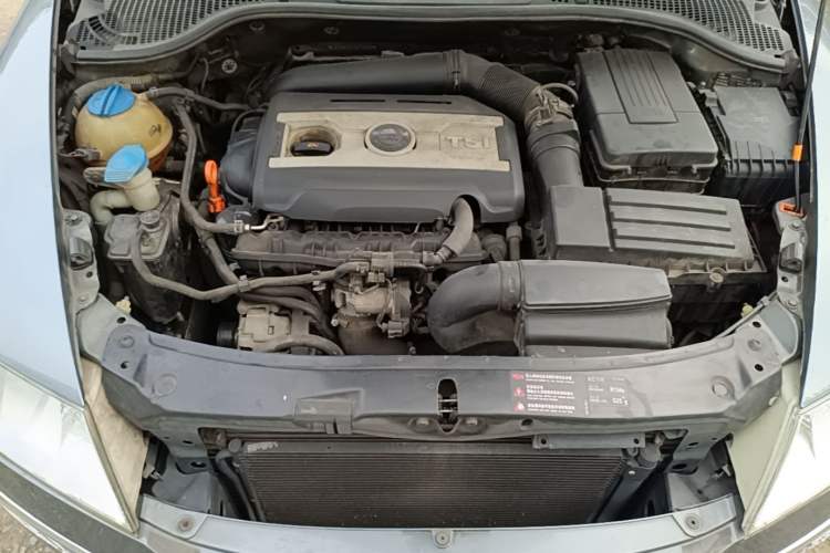 Used Skoda Octavia 2009 1.8 TSI Automatic Elegance Edition Engine Bay