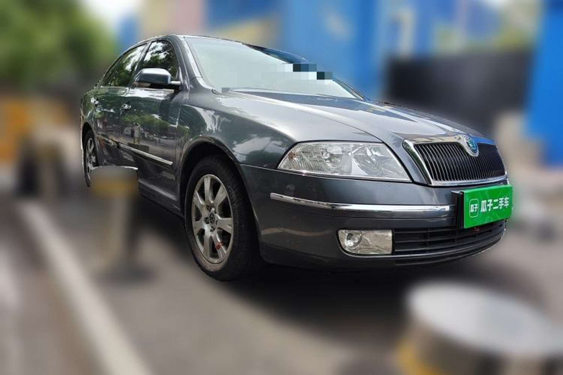 Used Skoda Octavia 2009 1.6L Manual Elegance Edition Front Right 45 Deg