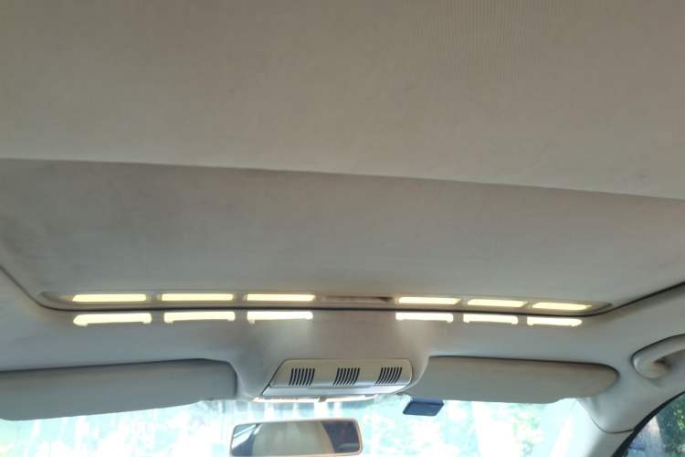 Used Skoda Octavia 2009 1.6L Manual Elegance Edition Headliner