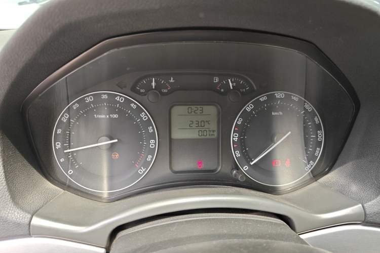 Used Skoda Octavia 2009 1.6L Manual Elegance Edition Instrument Cluster