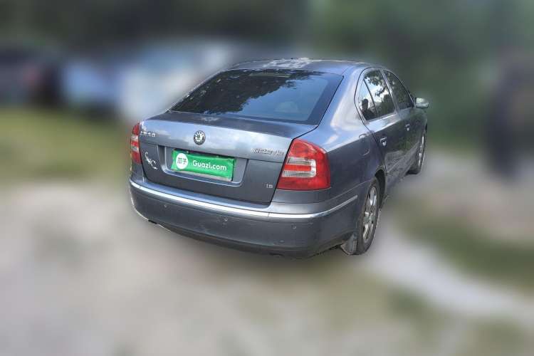Used Skoda Octavia 2009 1.6L Automatic Elegance Edition Rear Right 45 Deg