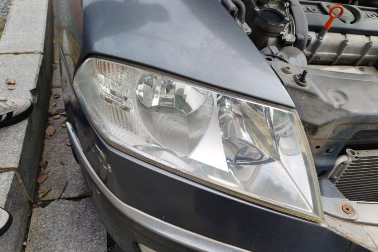 Used Skoda Octavia 2009 1.6L Automatic Elegance Edition Right Front Headlight