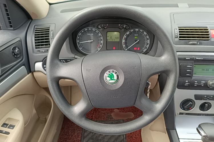 Used Skoda Octavia 2009 1.8 TSI Automatic Elegance Edition Steering Wheel