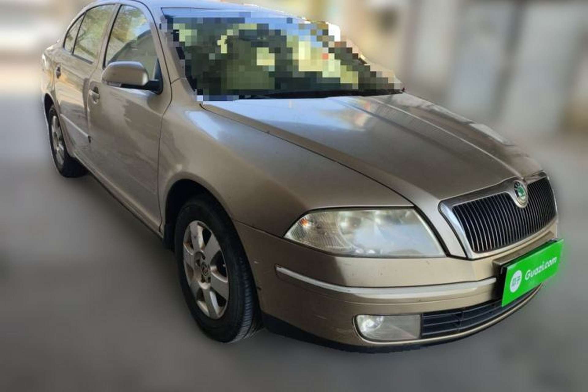 Used Skoda Octavia 2009 1.6L Manual Eado Edition Front Right 45 Deg
