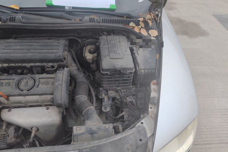 Used Skoda Octavia 2009 1.6L Automatic Elegance Edition Engine Bay Left